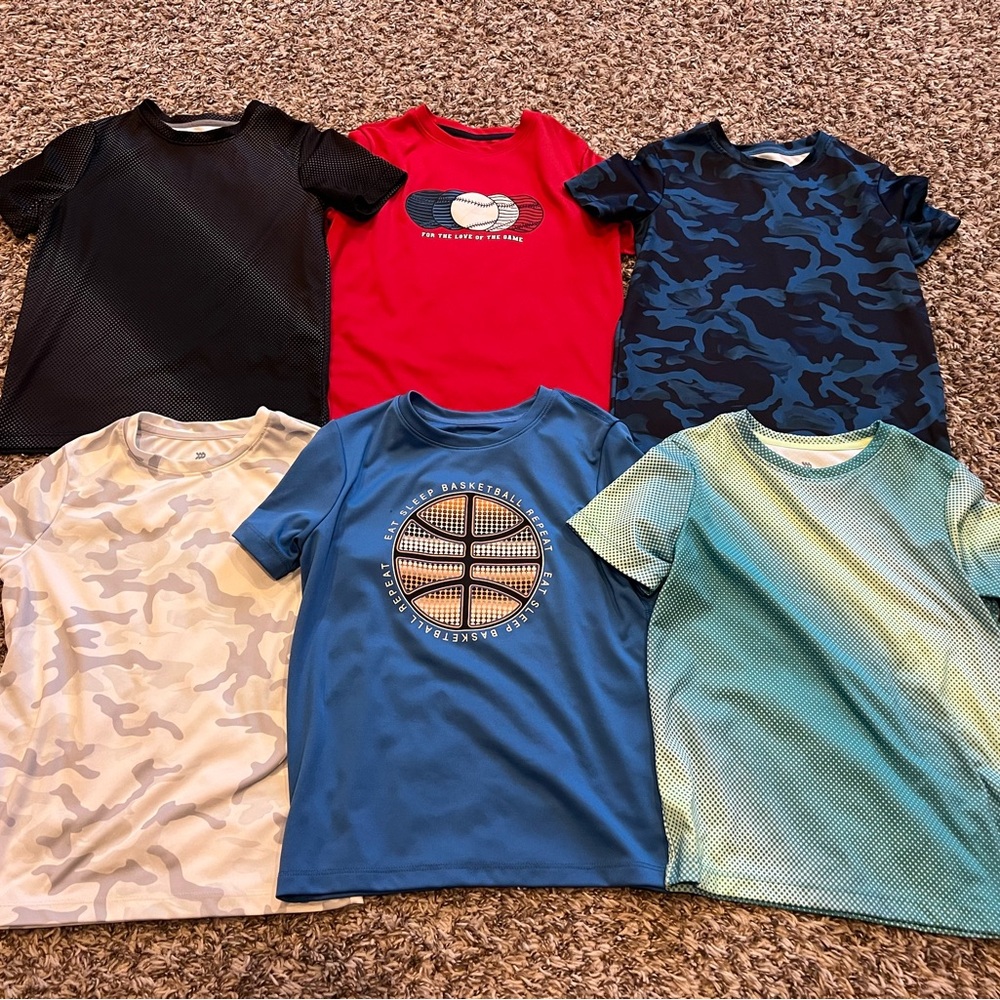All In Motion T-Shirts Set